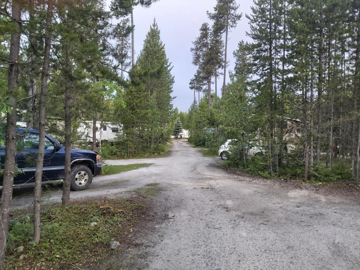 Blue River Cabins & Campgrounds Exterior foto